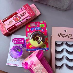Kawaii Beauty Bundle | Lip Kit+ Donut Lip Balm + Scrub + Lashes